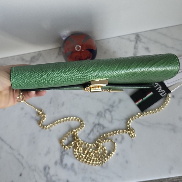 Viola Castellani, New, Emerald Green Italian Leather Embossed Crossbody Bag - Picture 7 of 10